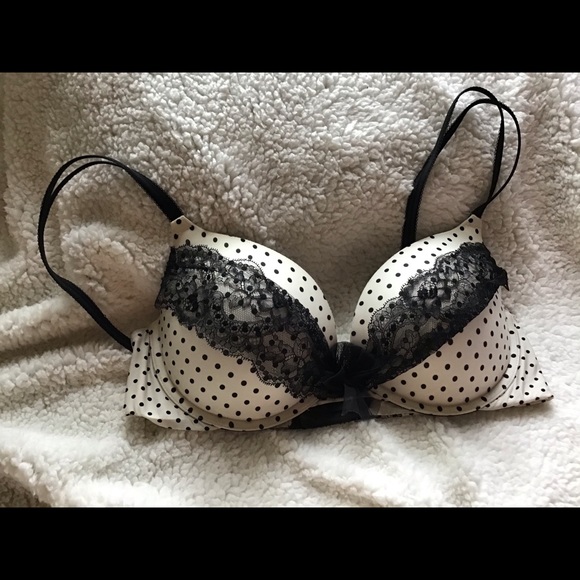Bras - Picture 3 of 3